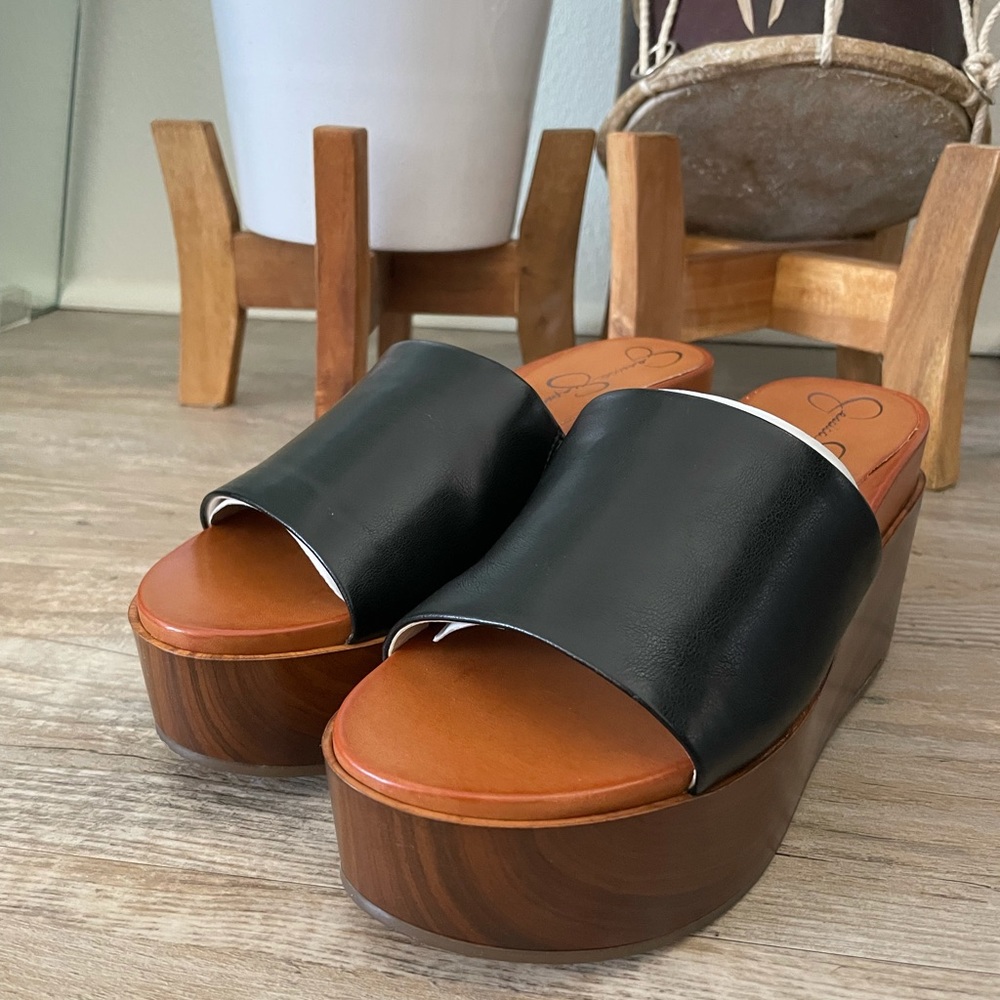 BRAND NEW!!! Crissie Platform Slides Sz 6.5